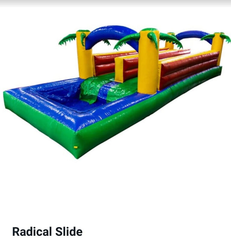 Slide radical inflável com piscina - Paulo Bandin Mesas e Cadeiras, Franca-SP